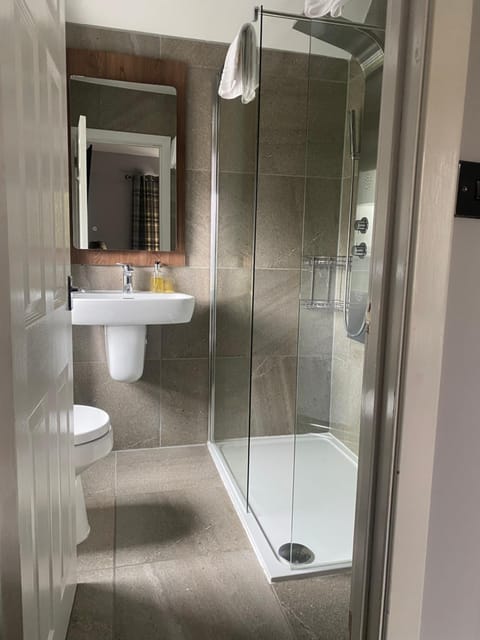 Garden Rooms, Ferry Rd, Pitlochry Bed and Breakfast in Pitlochry