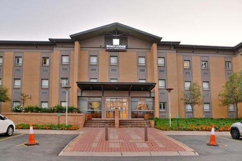 Facade/entrance, Logo/Certificate/Sign, Facility for disabled guests