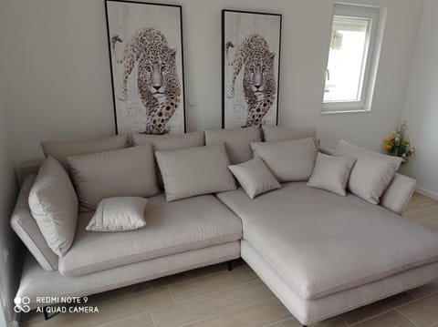 Apartman SAHARA Živogošće Apartment in Dubrovnik-Neretva County