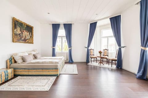 Bed, Living room, Bedroom