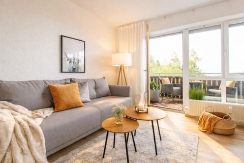 View (from property/room), Balcony/Terrace, Living room, Seating area, Dining area