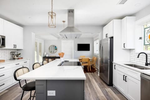 Palmetto Grove, Walk to Shem Creek, Mins to Dwt House in Mount Pleasant