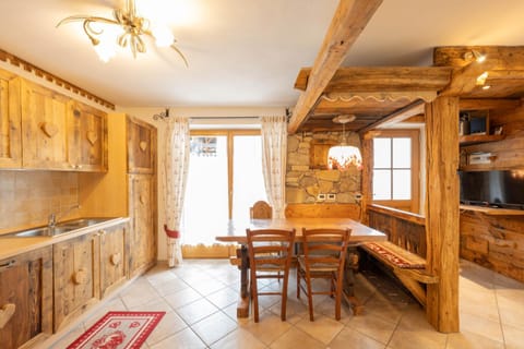 Living room, kitchen