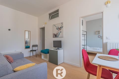 R'Apparts T3 Cozy Little Nest Apartment in Grenoble