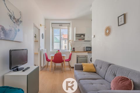 R'Apparts T3 Cozy Little Nest Apartment in Grenoble