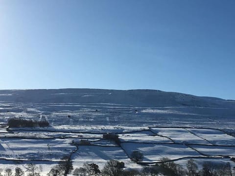 The Byre @ Cow Close - Stay, Rest and Play in the Dales. House in England