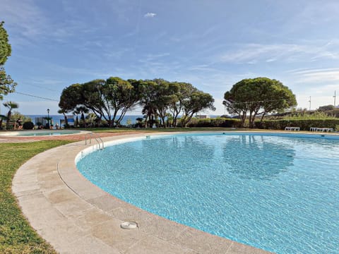 Spring, Natural landscape, Pool view, Swimming pool