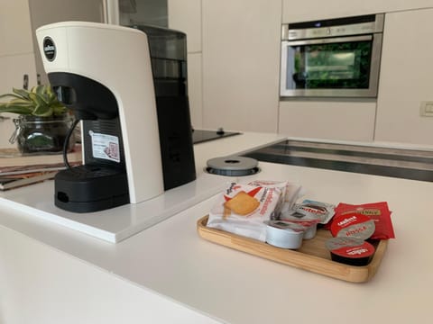 Coffee/tea facilities, Kitchen or kitchenette, Food and drinks, Food, toaster, kitchen