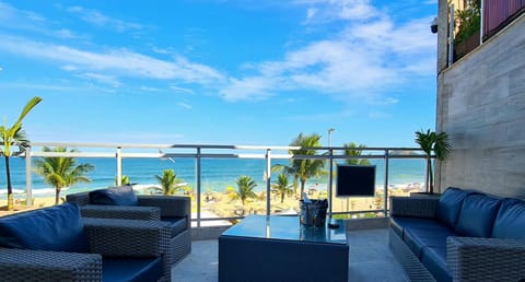 View (from property/room), Balcony/Terrace, Seating area, Sea view