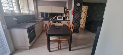 Kitchen or kitchenette, dishwasher, minibar, pet friendly, stove
