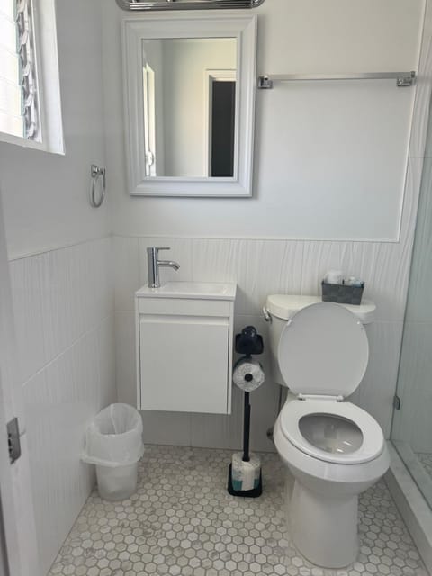 EBBTIDE INN Hotel in Treasure Island