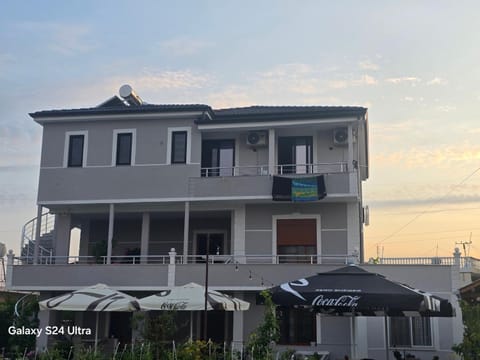 Elite Inn Bed and Breakfast in Vlorë