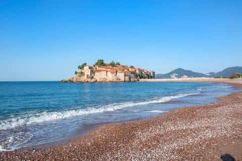 Montesan Luxury Apartment Beach Front Apartment hotel in Sveti Stefan