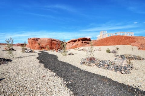 Escondido 1101 Kennedys Hugs Home sleeps 10 guest 3 bedrooms House in Washington