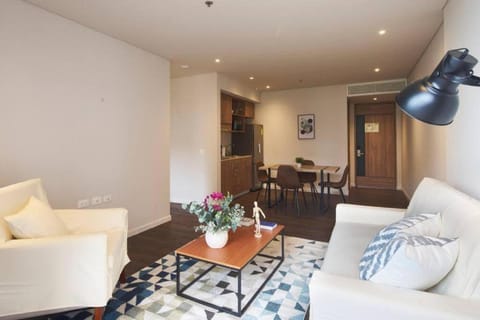Living room, Dining area, internet, kitchen