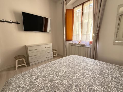 TV and multimedia, Bedroom