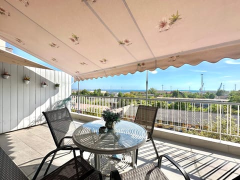 Patio, View (from property/room), Balcony/Terrace