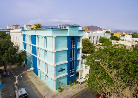 Property building, Facade/entrance, Natural landscape, Bird's eye view, City view, Location