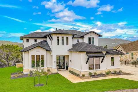 Dream on Devil's Cove House in Jonestown