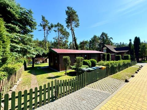 Leśna ostoja Poddąbie House in Pomeranian Voivodeship