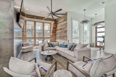 Crossett Coastal Cottage House in Seagrove Beach