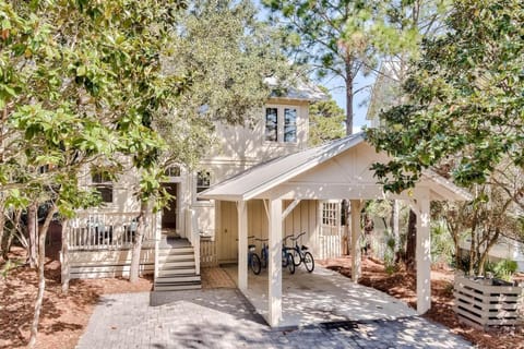 Geaux'n Coastal House in Seaside