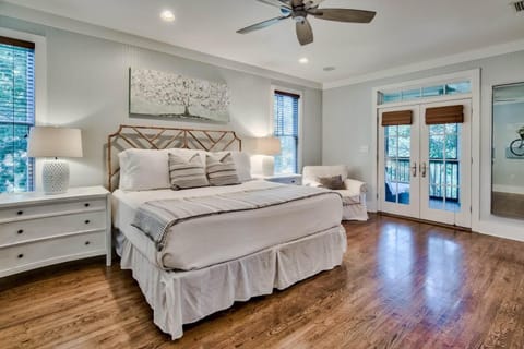 Geaux'n Coastal House in Seaside