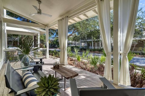 Ursa Major and Ursa Minor House in Seaside