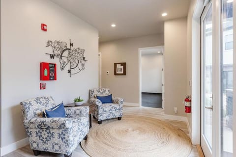 Snow Canyon Oasis Ocotillo 42 Large Private Pool and Hot Tub, 2 Firepits, 2 PlayStations House in Santa Clara