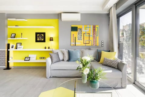 Living room, Seating area