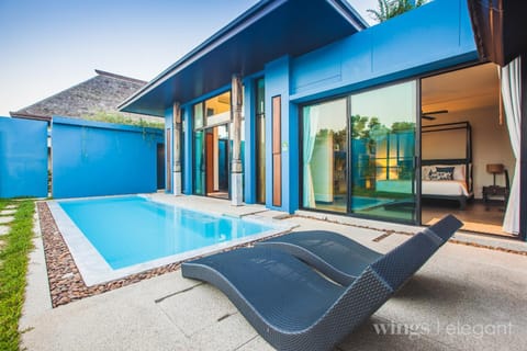 Property building, Pool view, Swimming pool