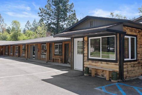 Property building, Lobby or reception