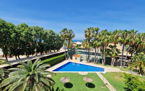 Restaurant/places to eat, Other, Sea view, Area and facilities