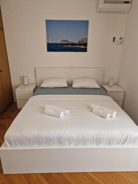 Cornelia Apartments by the sea Okrug Gornji, Čiovo Apartment in Okrug Gornji