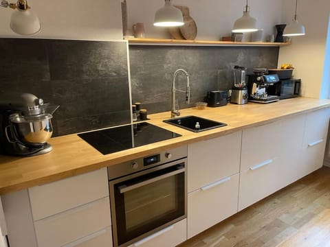 Coffee/tea facilities, Kitchen or kitchenette, dishwasher, minibar, pet friendly, stove, toaster