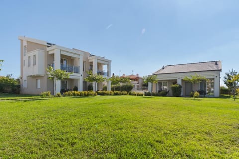 Property building, Garden, Garden
