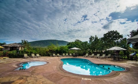 Mountain view, Swimming pool