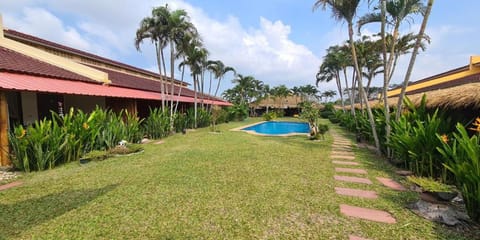Swimming pool