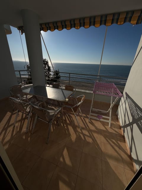 View (from property/room), Balcony/Terrace, Sea view