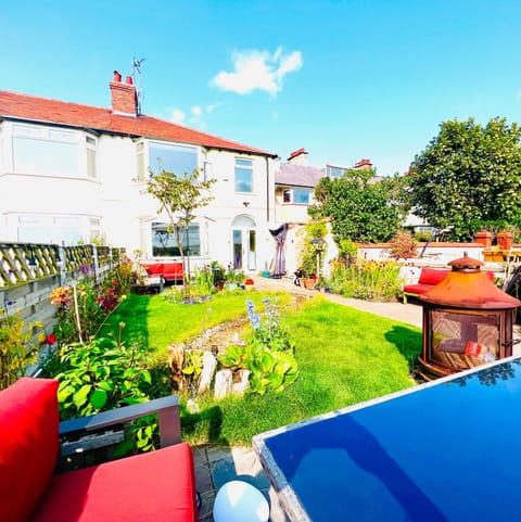 Liverpool - Cosy Jazzy Beach Home! House in England