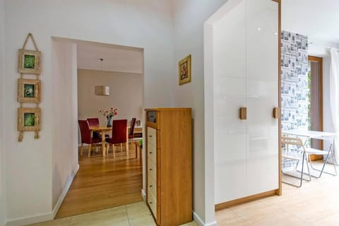 Kitchen or kitchenette, Living room, Photo of the whole room, Decorative detail, Seating area, Dining area, Area and facilities, wardrobe