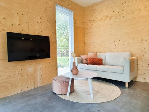 TV and multimedia, Seating area