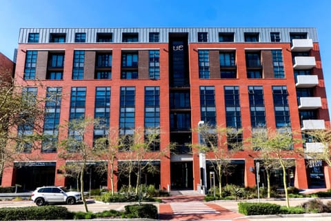 Property building, Street view