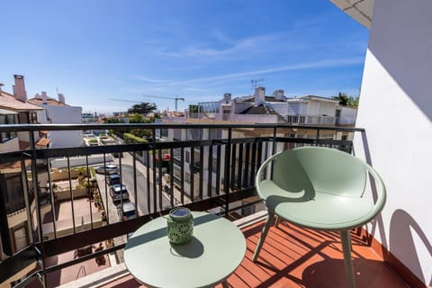 View (from property/room), Balcony/Terrace, City view