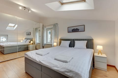 Bed, Other, Photo of the whole room, Bedroom, wardrobe