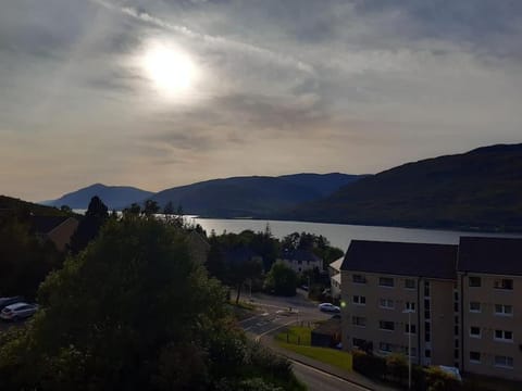 Isla's Mountain View Apartment in Fort William
