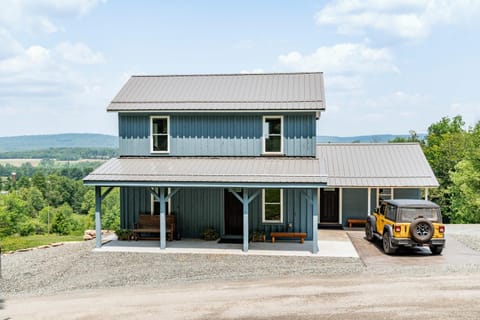 Property building, Facade/entrance, Day, Parking