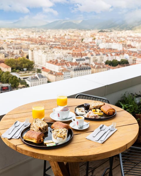 The Babel Community Hôtel - Grenoble Bastille Apartment hotel in Grenoble