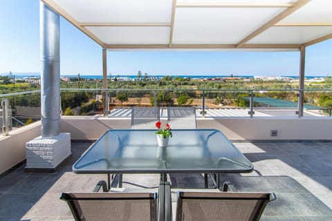 Patio, View (from property/room), Balcony/Terrace