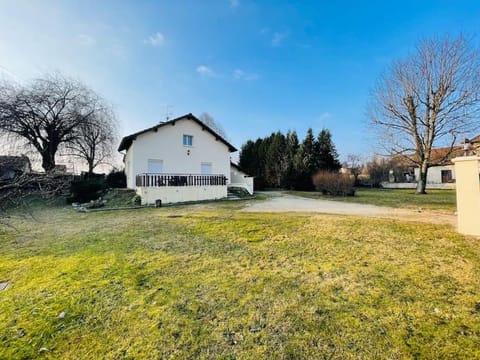 Property building, Garden, Garden view